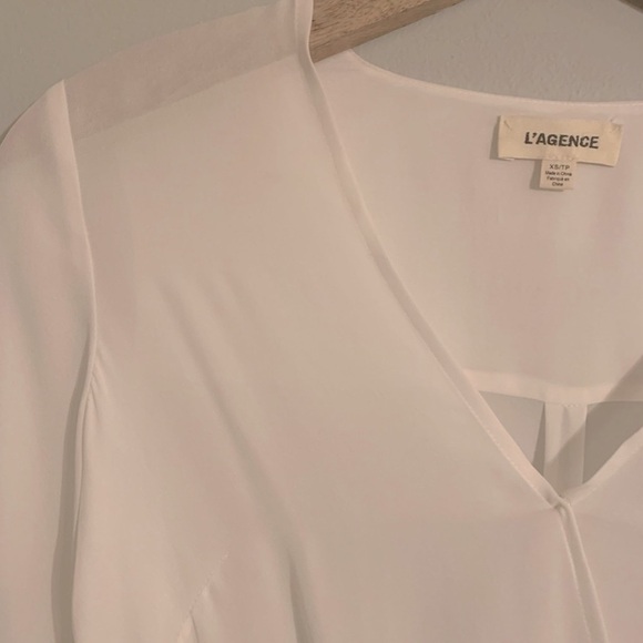 L’Agence Silk Ivory Blouse. - Picture 5 of 5